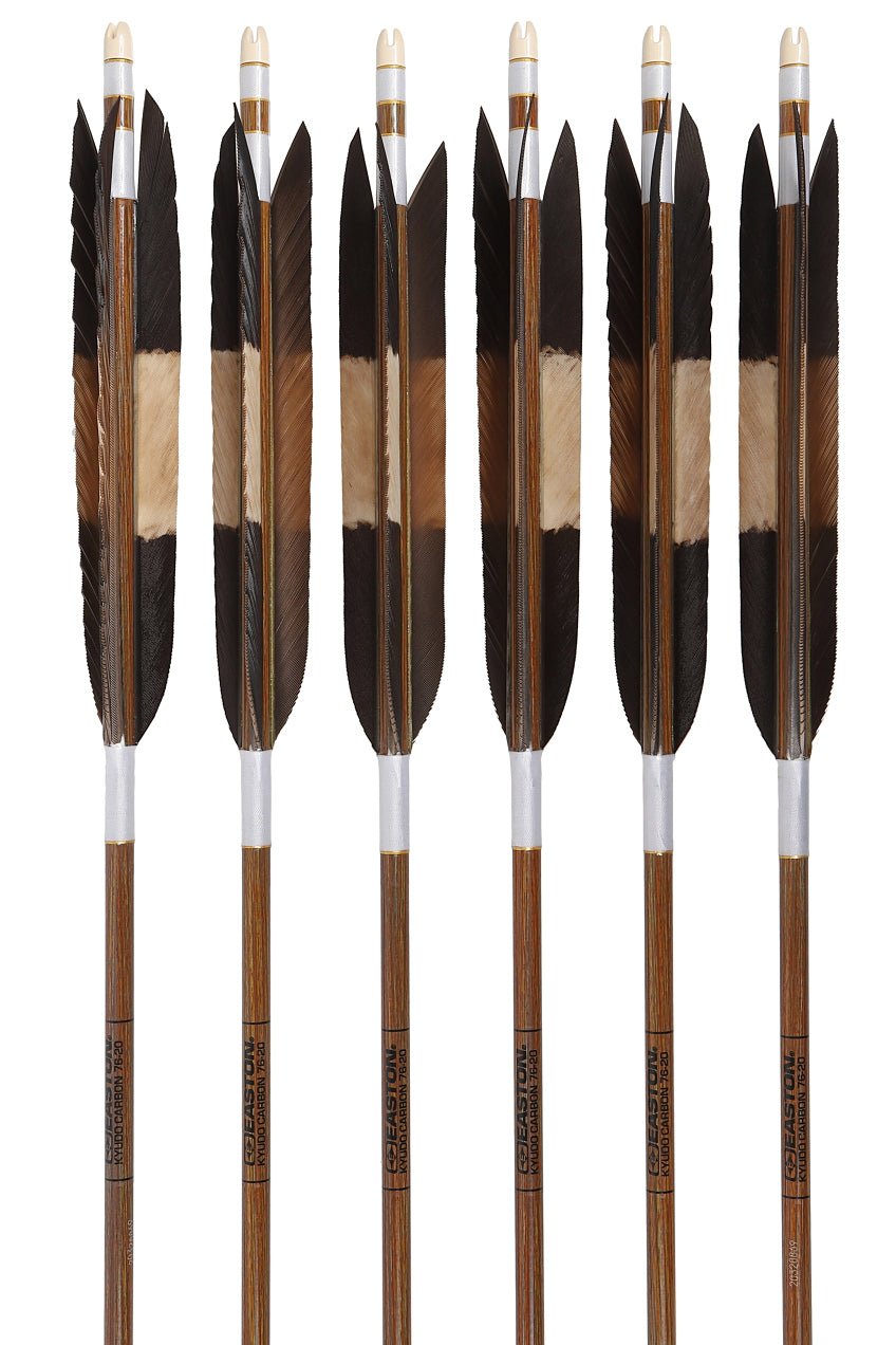 【D-1783】Black tip feather / Black tip feather(Dye fast:Motoshiro / Nakashiro / Sakishiro) ( 6 types ) Easton Carbon - Set of 6 (Shaft Size 76-20) 黒手羽・黒手羽染抜 元白・中白・先白 イーストンカーボン 76-20 6本組