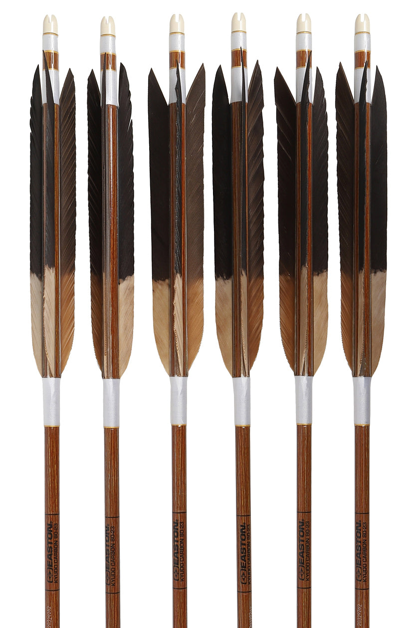 【D-1785】Black tip feather / Black tip feather(Dye fast:Motoshiro / Nakashiro / Mifuyofu) ( 6 types ) Easton Carbon - Set of 6 (Shaft Size 80-23) 黒手羽・黒手羽染抜 元白・中白・三符四符 イーストンカーボン 80-23 6本組