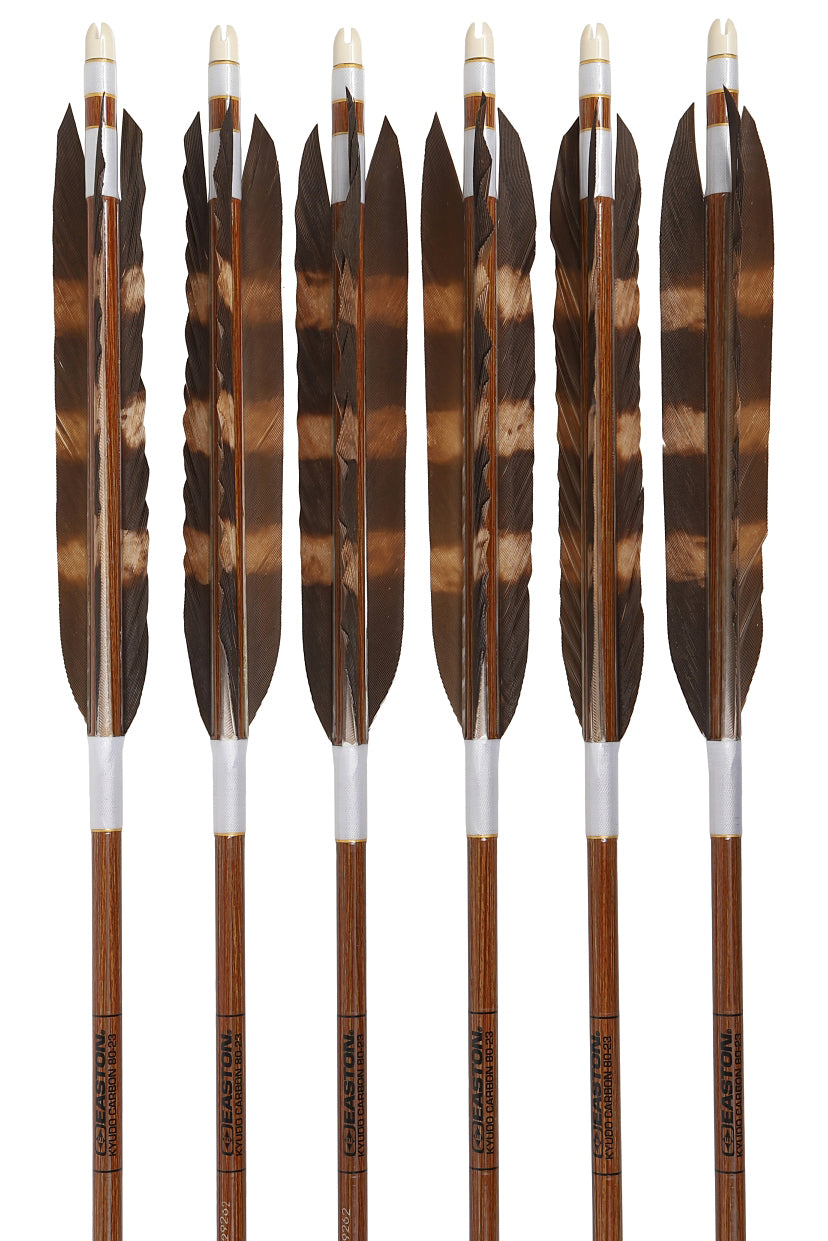 【D-1785】Black tip feather / Black tip feather(Dye fast:Motoshiro / Nakashiro / Mifuyofu) ( 6 types ) Easton Carbon - Set of 6 (Shaft Size 80-23) 黒手羽・黒手羽染抜 元白・中白・三符四符 イーストンカーボン 80-23 6本組