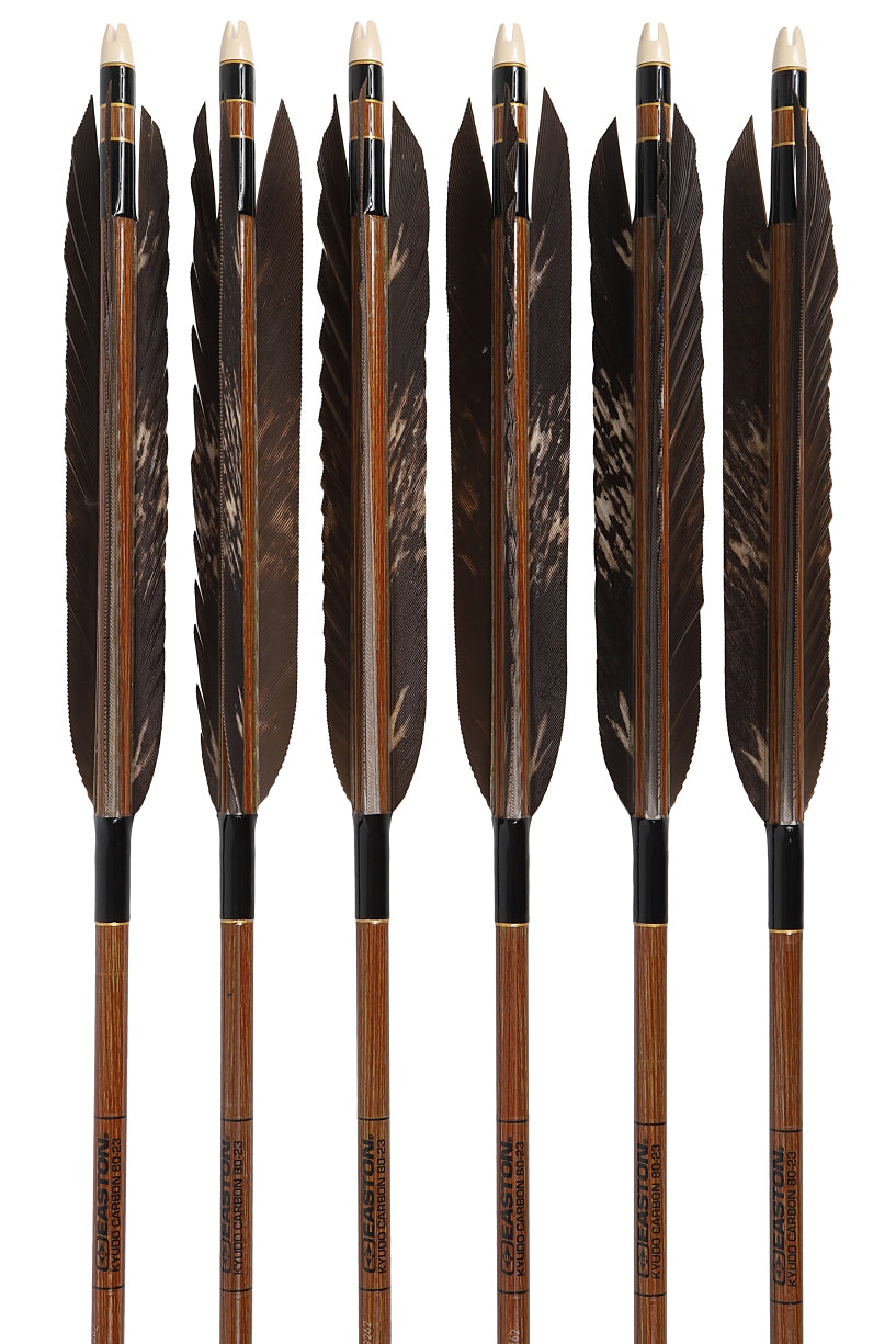 【D-1786】Black tail feather / Black tail feather(Dye fast:Mifuyofu / Bekko / Hiryu) ( 6 types ) Easton Carbon - Set of 6 (Shaft Size 80-23) 黒手羽・黒手羽染抜 三符四符・ベッコウ・飛龍 イーストンカーボン 80-23 6本組