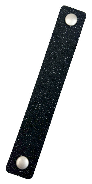 【C-140】 Turikawa INDEN (Tortoiseshell pattern)     印伝 ホック式 吊り革 亀甲柄