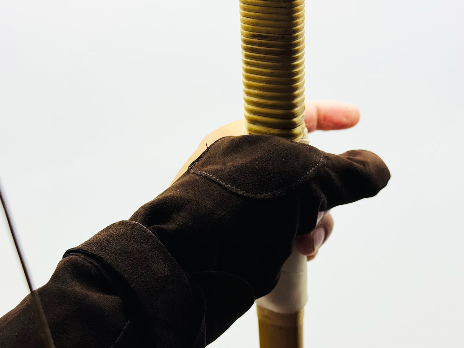 【J-210】 Oshitekake (Sheepskin) S M L 押し手カケ 羊革製 焦茶 弓道 弓具 ゆがけ